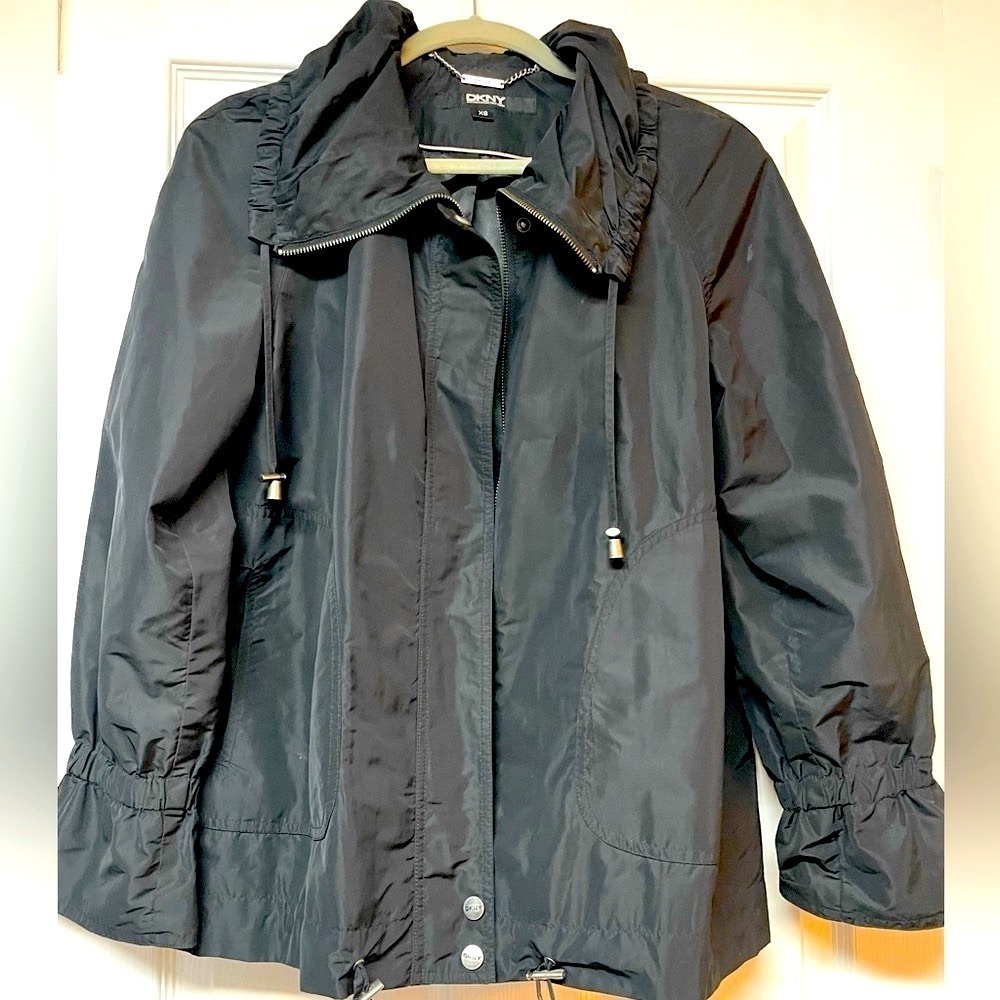 NWOT DKNY Black Zip Up Jacket Lightweight Silver Hardware Size XS spring jacket